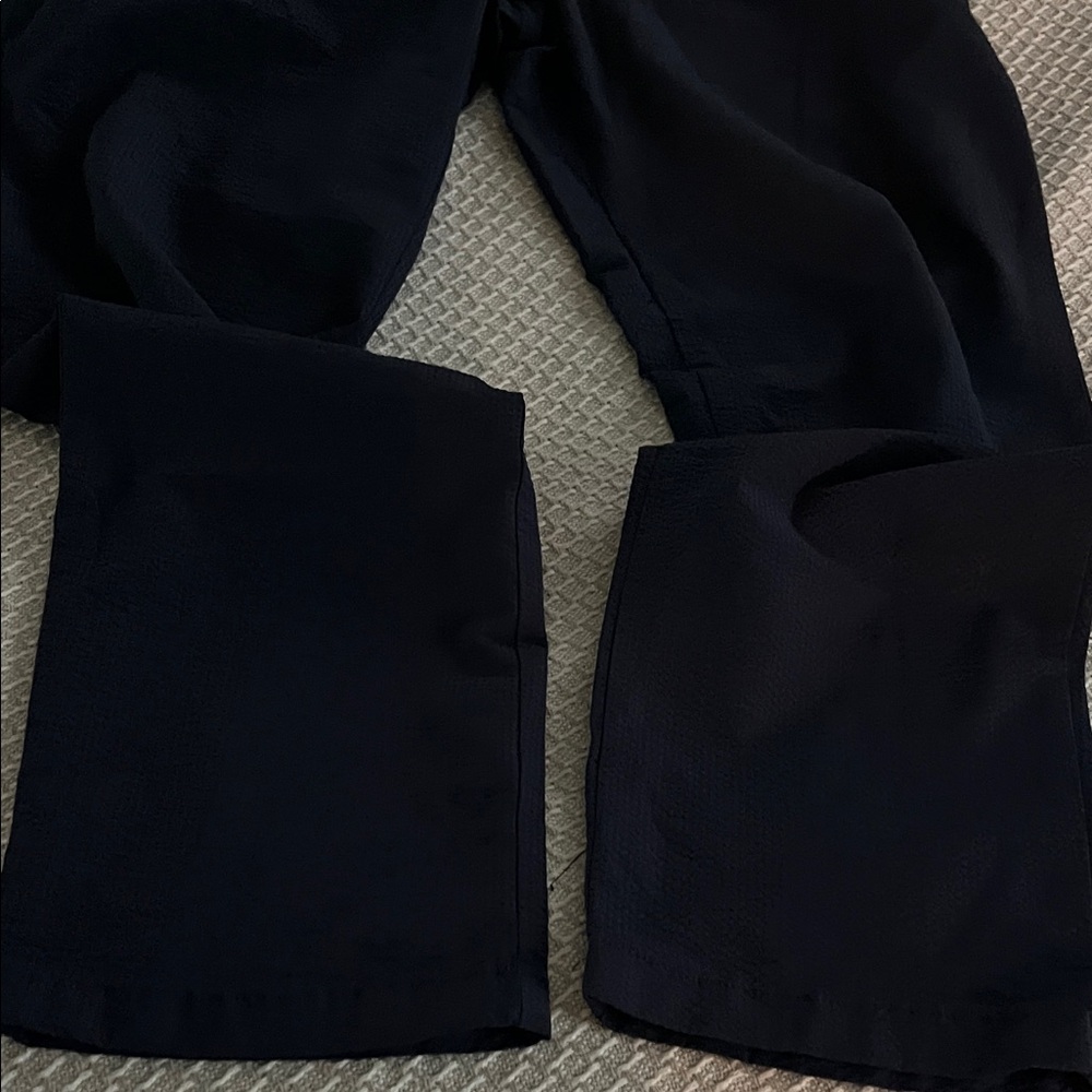 Vineyard Vines Navy on the go pant - Picture 6 of 6